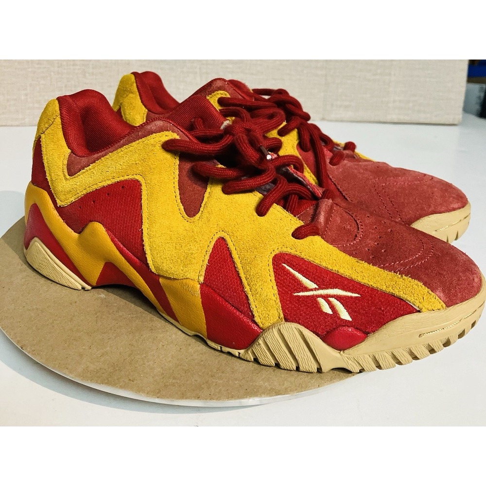 Size 8- Looney Tunes x Reebok Hurrikaze 2 Low Wile E. Coyote